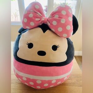 👙🌺SQUISHMALLOW DISNEY COLLAB.  MINNIE MOUSE JUMBO 20” PLUSH SQUISHY 🌺👙
